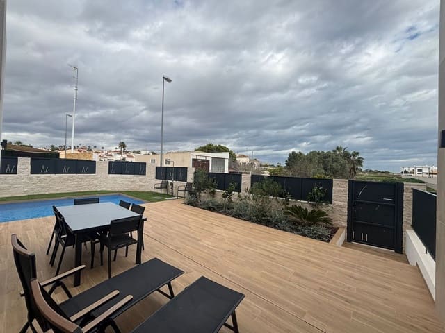 4 sovrum Villa till salu i Ciudad Quesada, Rojales - 525 000 € (Ref: 9559255)