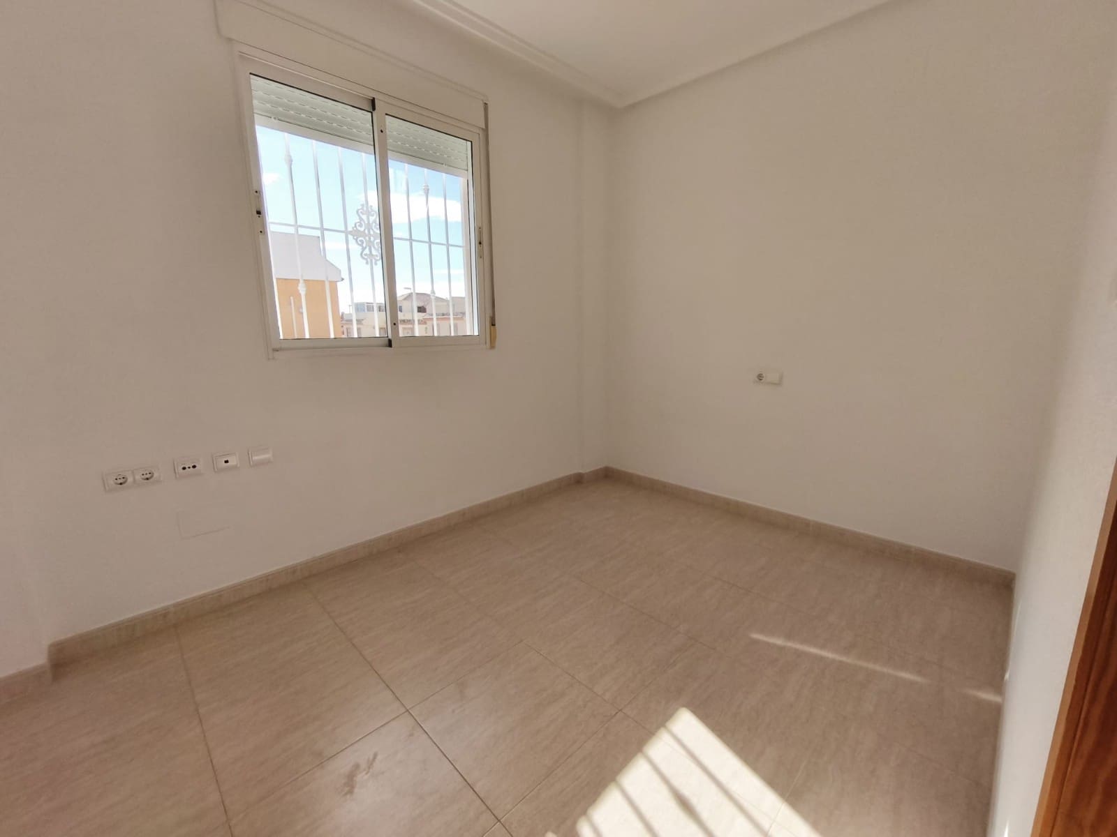 Pareado de 3 habitaciones en Ciudad Quesada en venta con piscina - 289.000 € (Ref: 9559266)