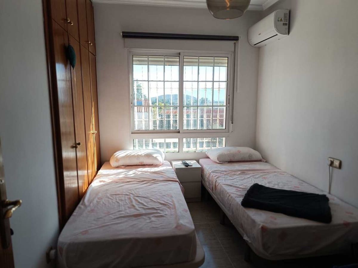 5 sovrum Villa till salu i Fortuna med pool - 265 000 € (Ref: 9596537)