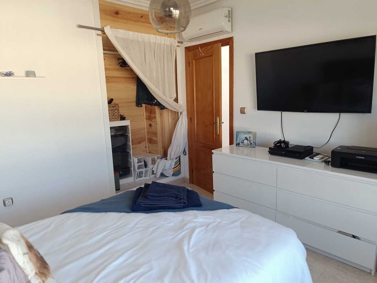 5 sovrum Villa till salu i Fortuna med pool - 265 000 € (Ref: 9596537)