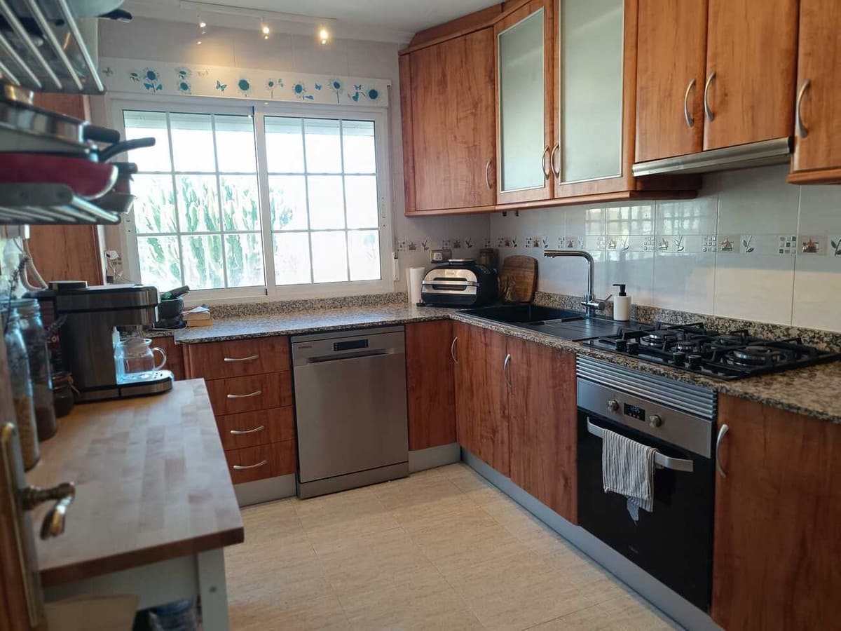 5 sovrum Villa till salu i Fortuna med pool - 265 000 € (Ref: 9596537)