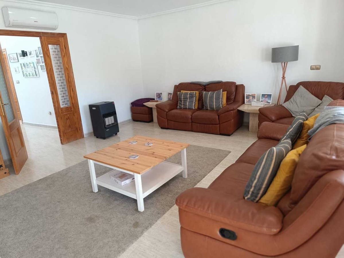 5 sovrum Villa till salu i Fortuna med pool - 265 000 € (Ref: 9596537)