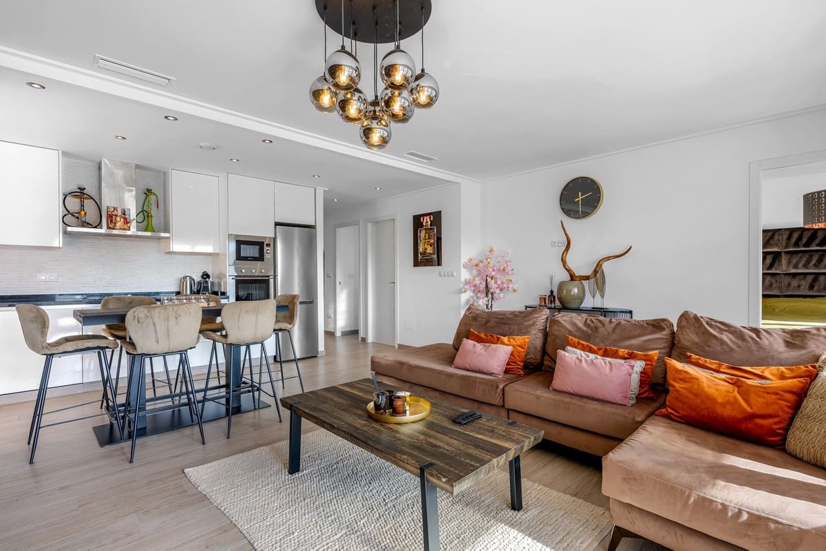 Apartamento de 3 habitaciones en Orihuela en venta con piscina garaje - 349.900 € (Ref: 9596541)