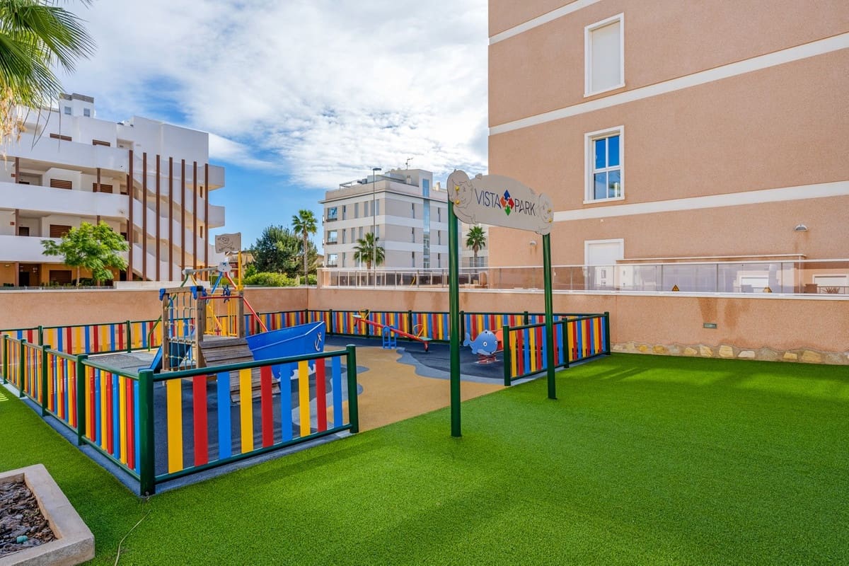 3 bedroom Apartment for sale in Orihuela with pool garage - € 329,900 (Ref: 9596541)