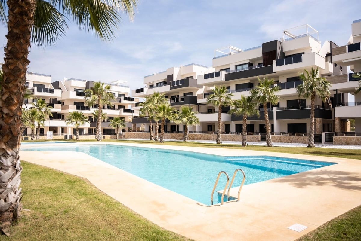 2 bedroom Apartment for sale in Orihuela - € 315,000 (Ref: 9596542)