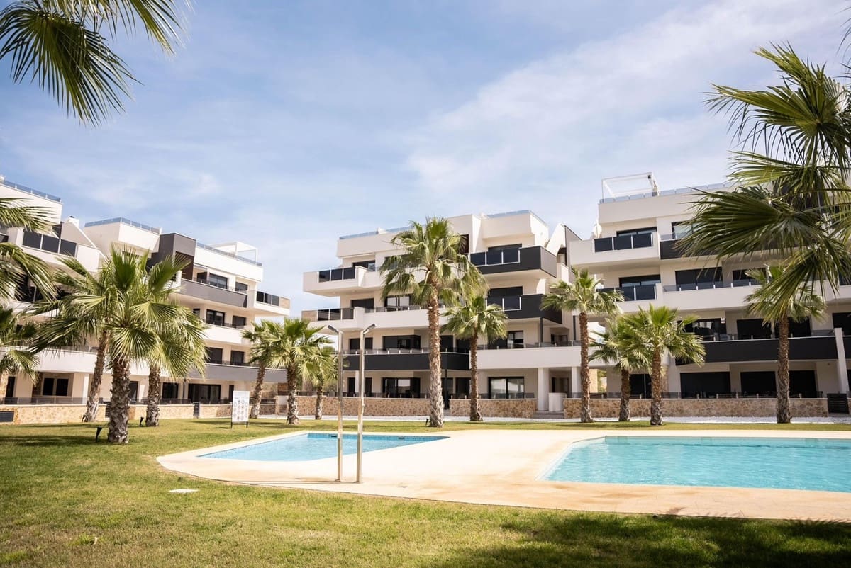 2 bedroom Apartment for sale in Orihuela - € 315,000 (Ref: 9596542)