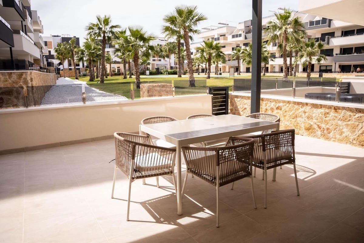 2 bedroom Apartment for sale in Orihuela - € 329,900 (Ref: 9596542)