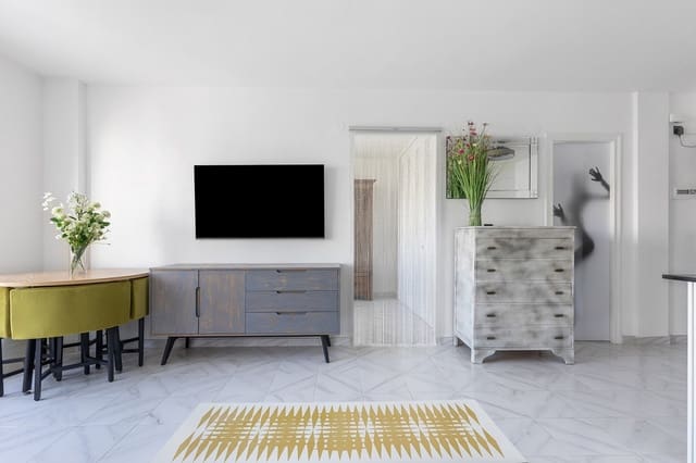 1 bedroom Apartment for sale in Los Europeos, Torrevieja - € 179,500 (Ref: 9596544)