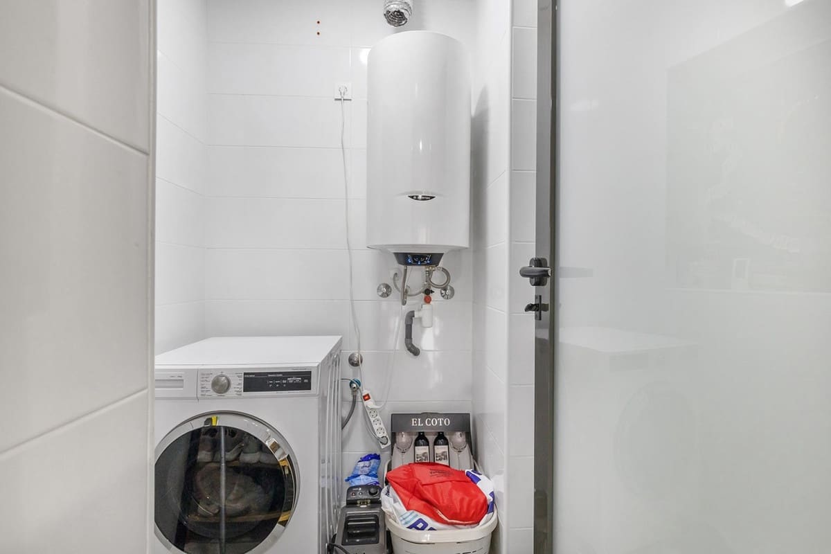 2 soverom Leilighet til salgs i Torrevieja med svømmebasseng - € 295 000 (Ref: 9596545)