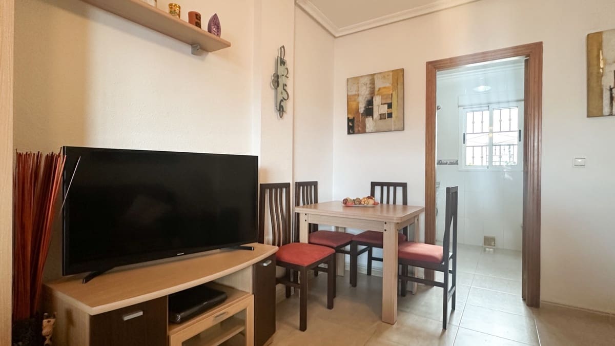 2 bedroom Apartment for sale in Orihuela with pool - € 165,000 (Ref: 9596552)