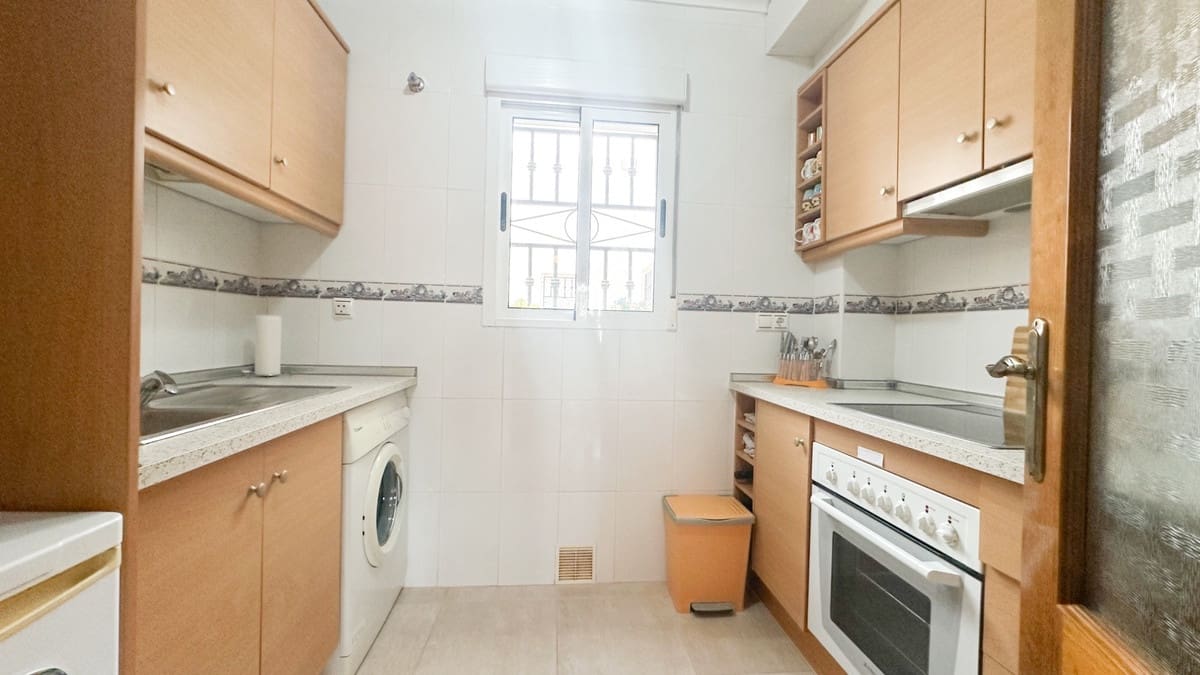 2 bedroom Apartment for sale in Orihuela with pool - € 165,000 (Ref: 9596552)