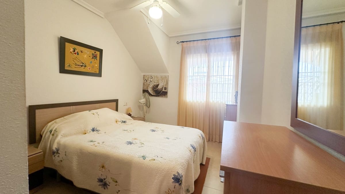 2 bedroom Apartment for sale in Orihuela with pool - € 165,000 (Ref: 9596552)