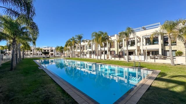 3 chambre Appartement à vendre à Puerto Deportivo, Torrevieja avec piscine garage - 329 000 € (Ref: 9596556)