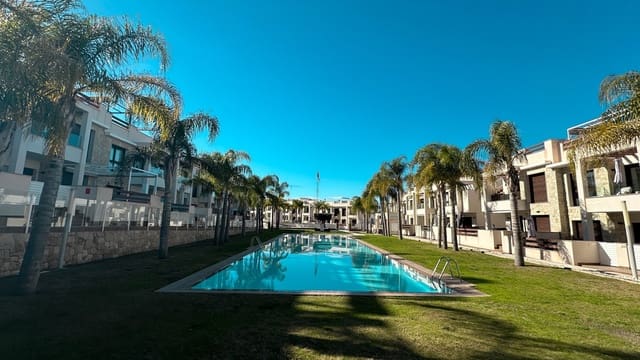 3 chambre Appartement à vendre à Puerto Deportivo, Torrevieja avec piscine garage - 329 000 € (Ref: 9596556)