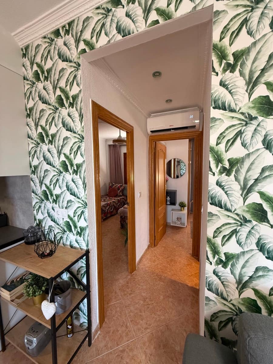 Apartamento de 2 habitaciones en Torrevieja en venta - 145.000 € (Ref: 9596557)