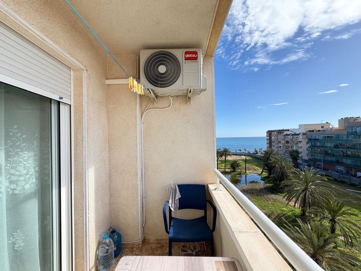 2 makuuhuone Huoneisto myytävänä paikassa Torrevieja - 179 000 € (Ref: 9596560)
