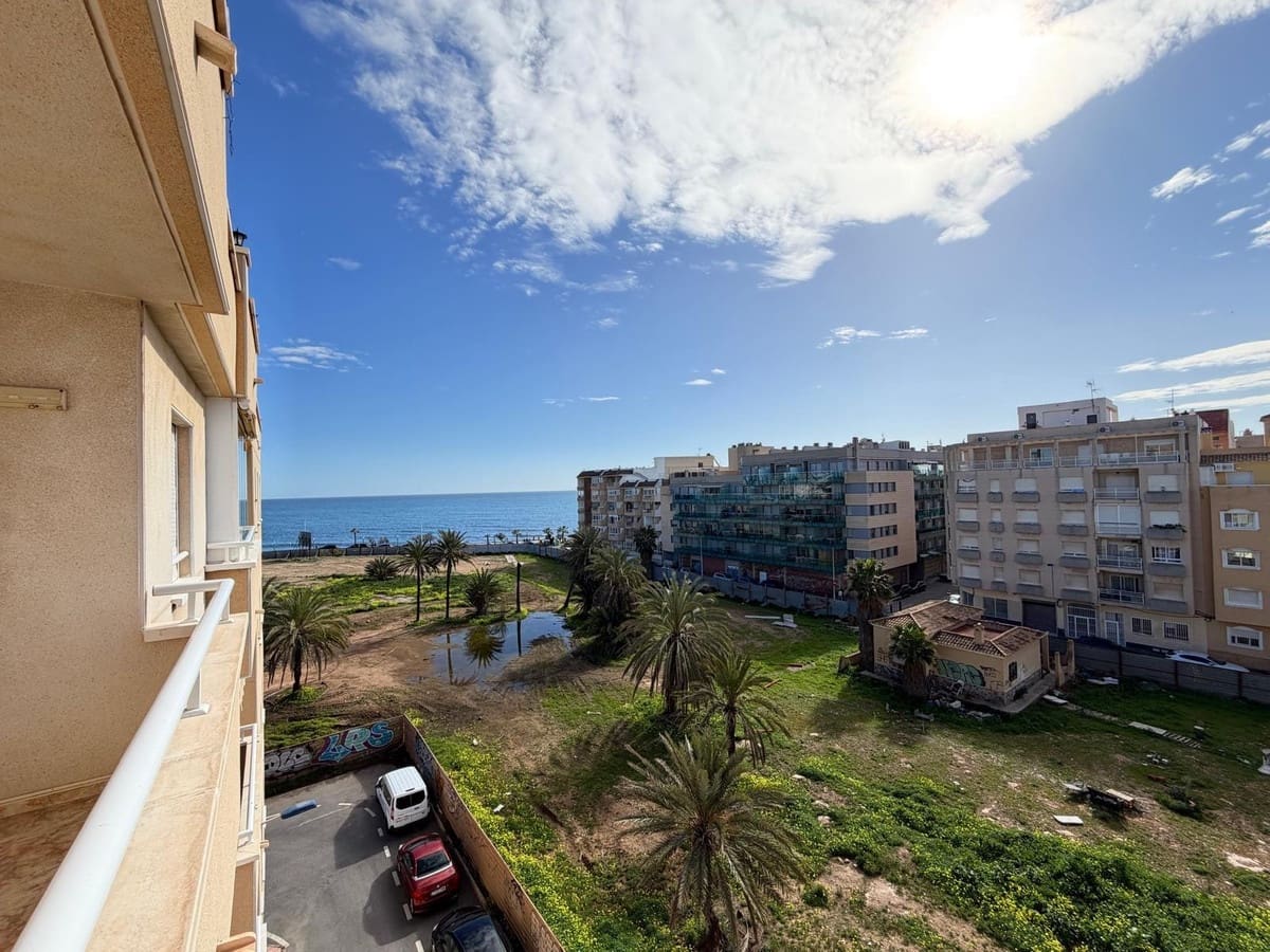 2 makuuhuone Huoneisto myytävänä paikassa Torrevieja - 179 000 € (Ref: 9596560)