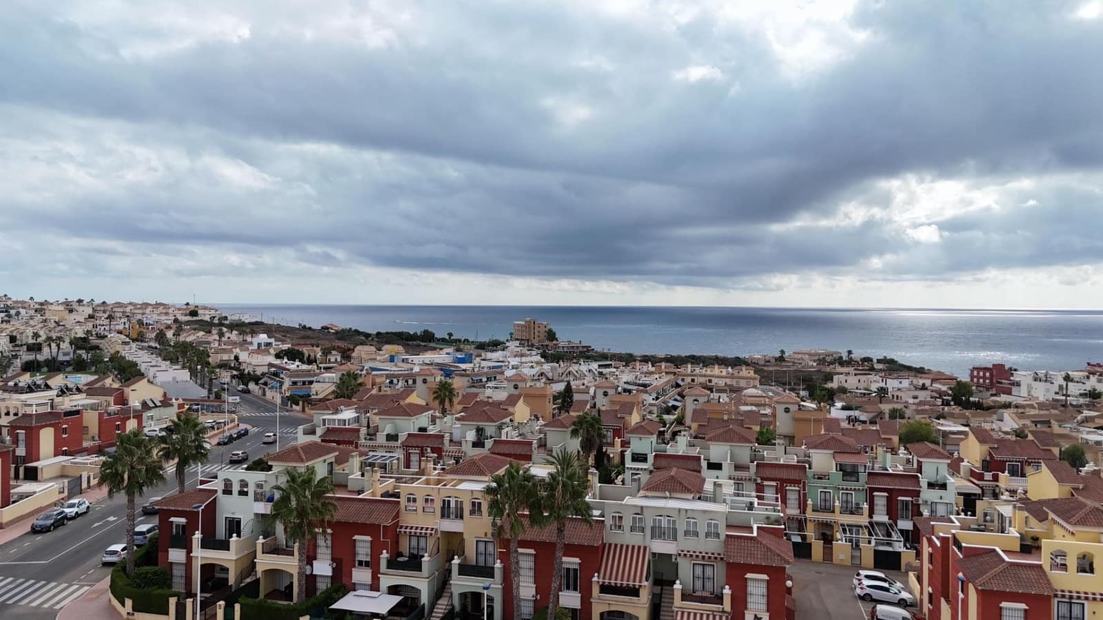 3 quarto Moradia Geminada para venda em Torrevieja com piscina - 262 000 € (Ref: 9601494)