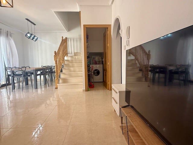 3 soverom Hus til salgs i San Miguel de Salinas med svømmebasseng garasje - € 230 000 (Ref: 9601497)