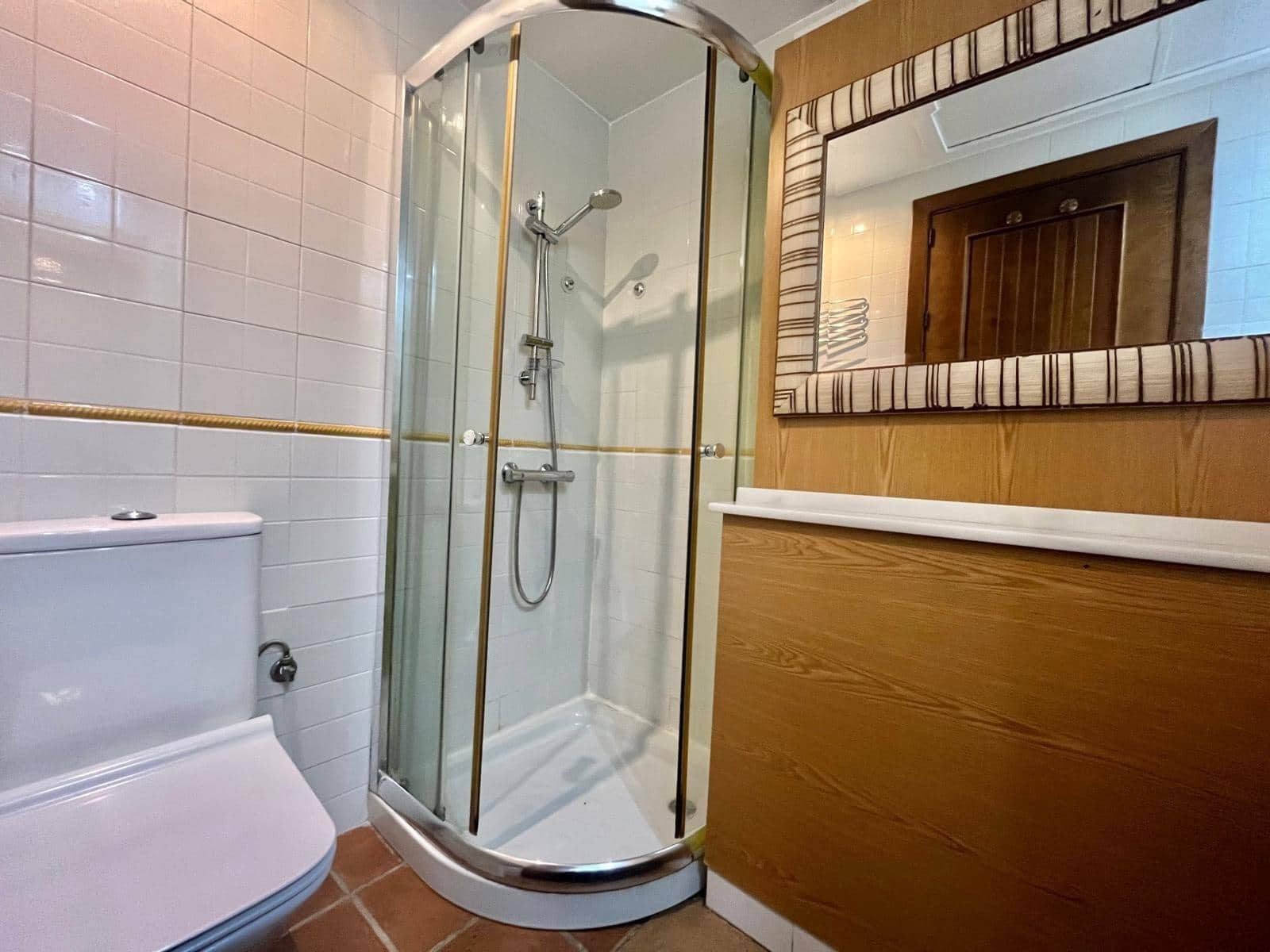 Bungalow de 2 habitaciones en Torrevieja en venta con piscina - 245.000 € (Ref: 9601500)