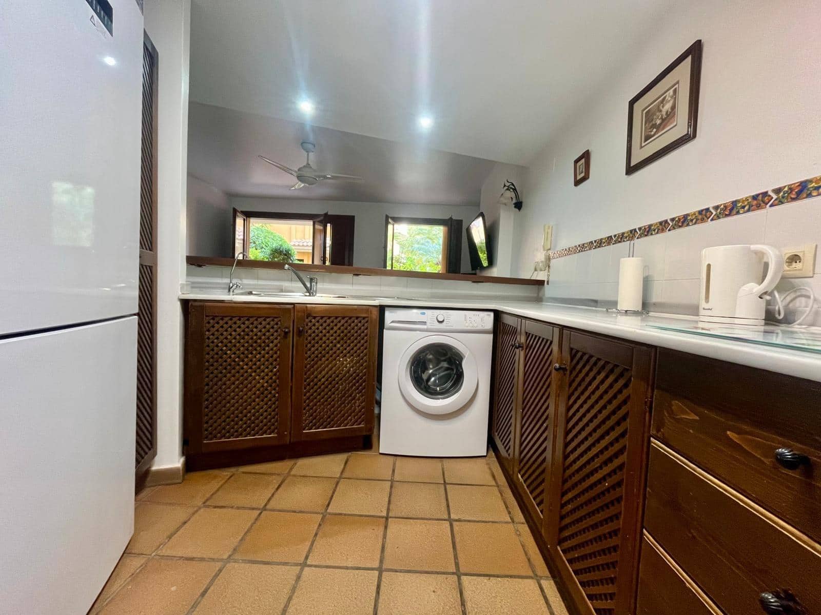 Bungalow de 2 habitaciones en Torrevieja en venta con piscina - 230.000 € (Ref: 9601500)