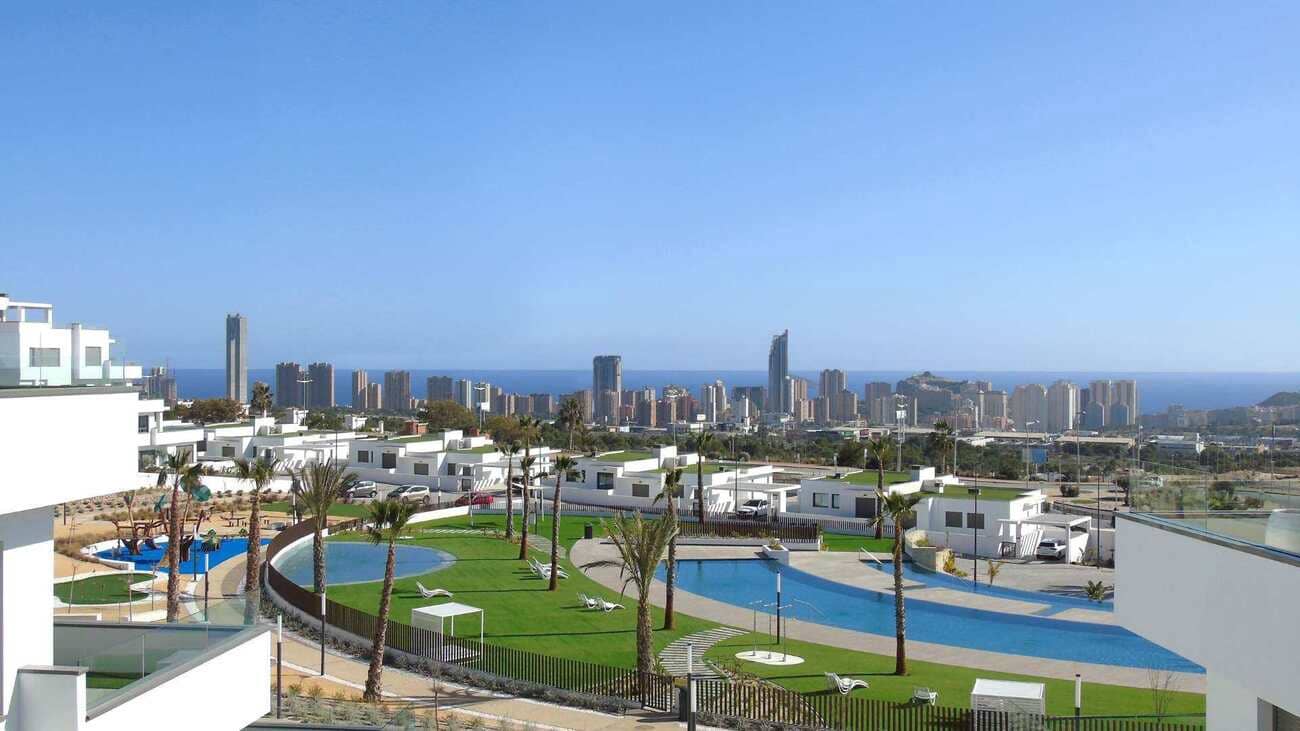 2 bedroom Apartment for sale in Finestrat with pool - € 426,500 (Ref: 9601501)