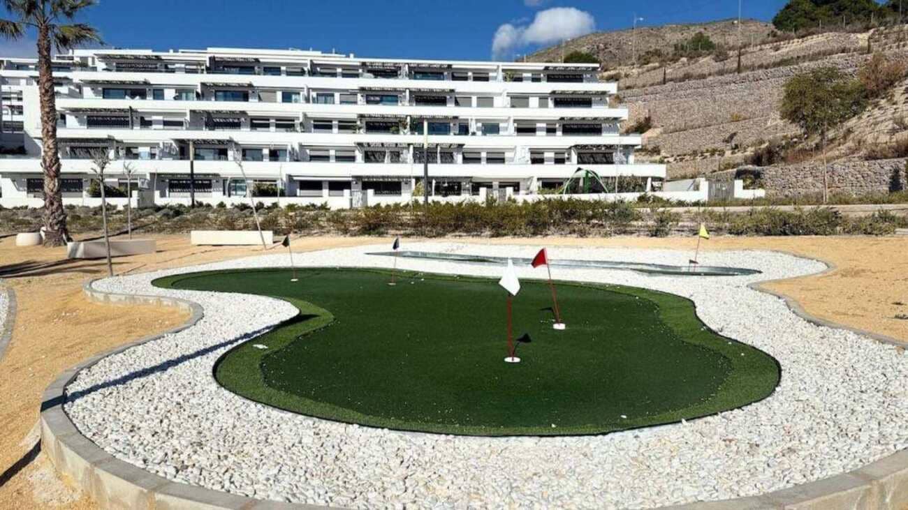 2 bedroom Apartment for sale in Finestrat with pool - € 426,500 (Ref: 9601501)