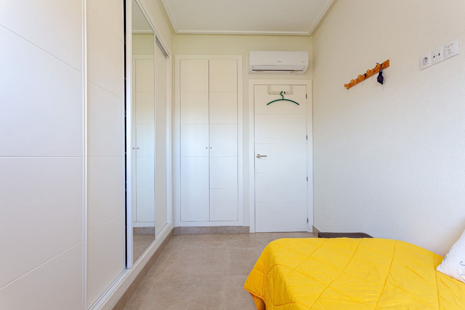 Chalet de 3 habitaciones en Orihuela Costa en venta - 280.000 € (Ref: 9601503)