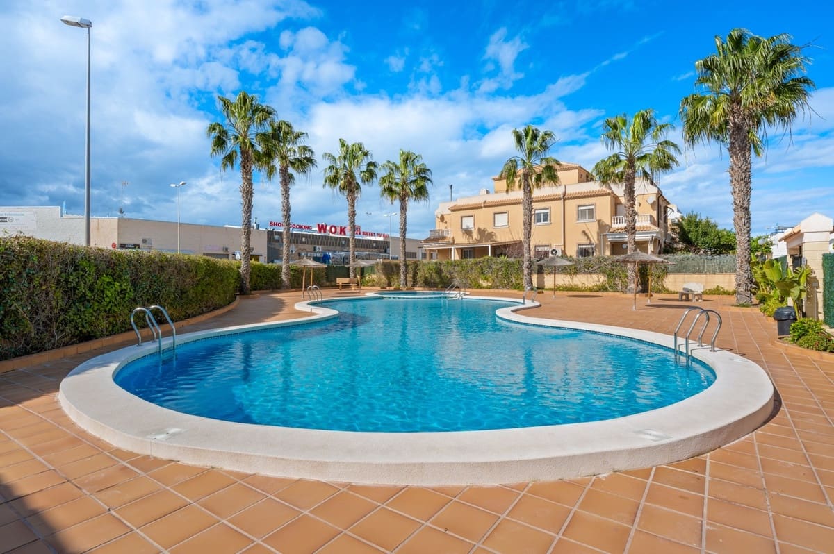 5 soveværelse Lejlighed til salg i Rojales med swimmingpool - € 276.000 (Ref: 9601509)