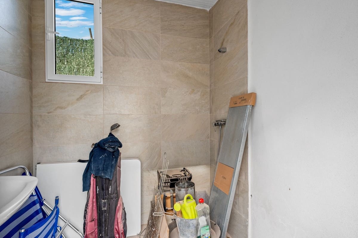 3 soverom Hus til salgs i Elche / Elx med svømmebasseng garasje - € 385 000 (Ref: 9601516)