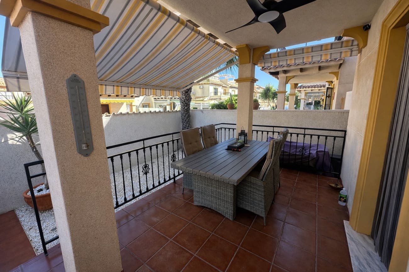 2 quarto Casa em Banda para venda em Orihuela Costa - 230 000 € (Ref: 9601521)