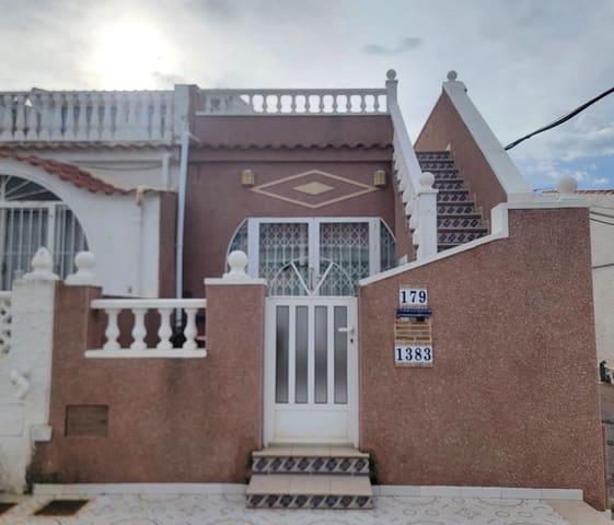 2 makuuhuone Omakotitalo myytävänä paikassa El Chaparral, Torrevieja - 138 000 € (Ref: 9619641)