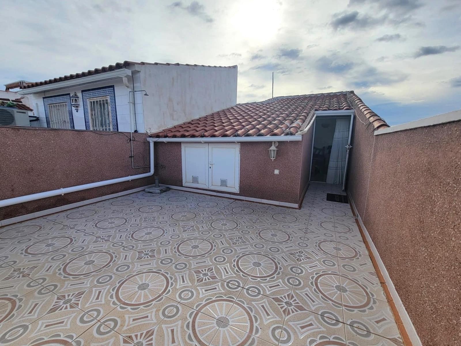 2 makuuhuone Omakotitalo myytävänä paikassa Torrevieja - 138 000 € (Ref: 9619641)