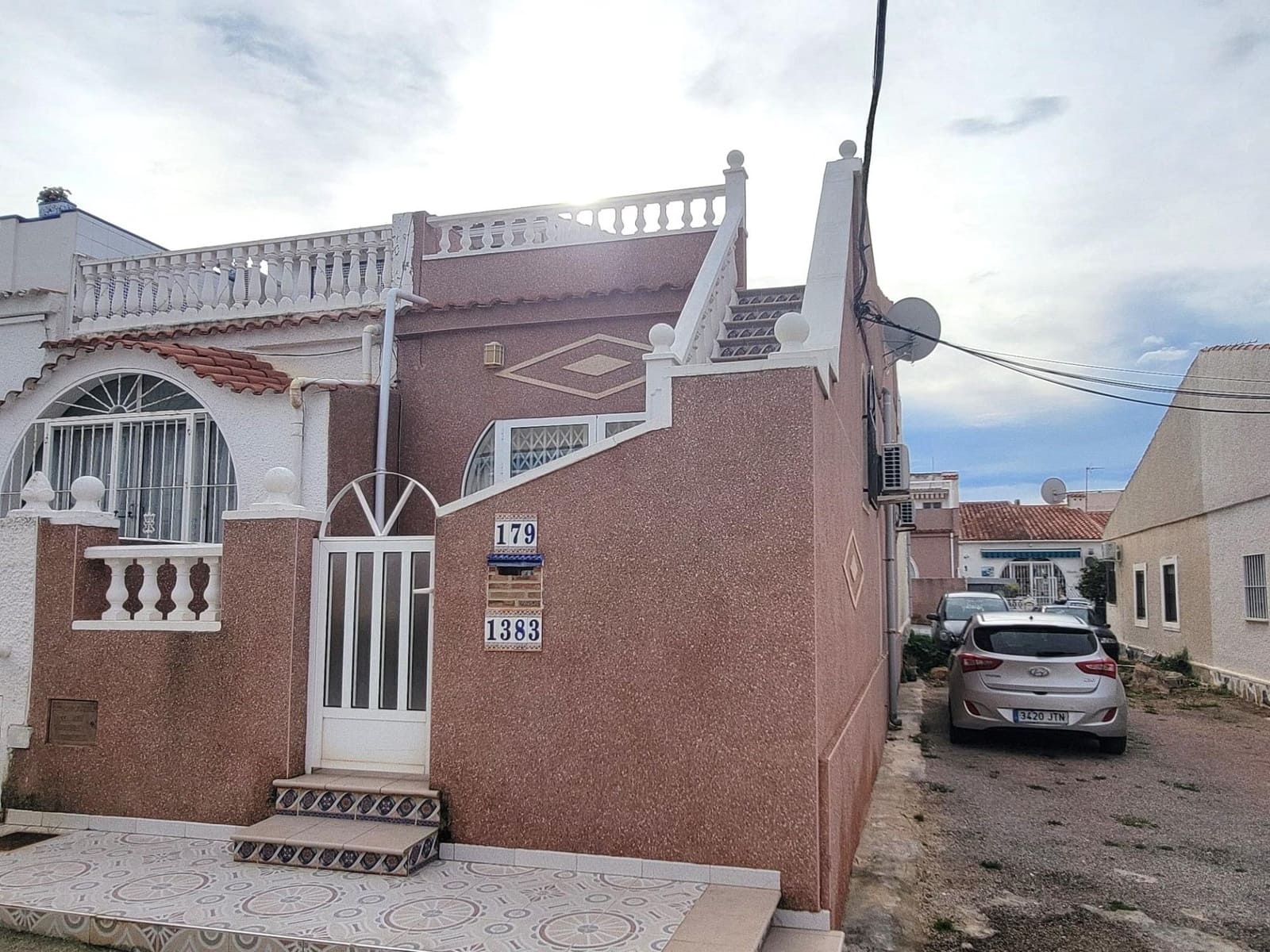 2 makuuhuone Omakotitalo myytävänä paikassa Torrevieja - 138 000 € (Ref: 9619641)