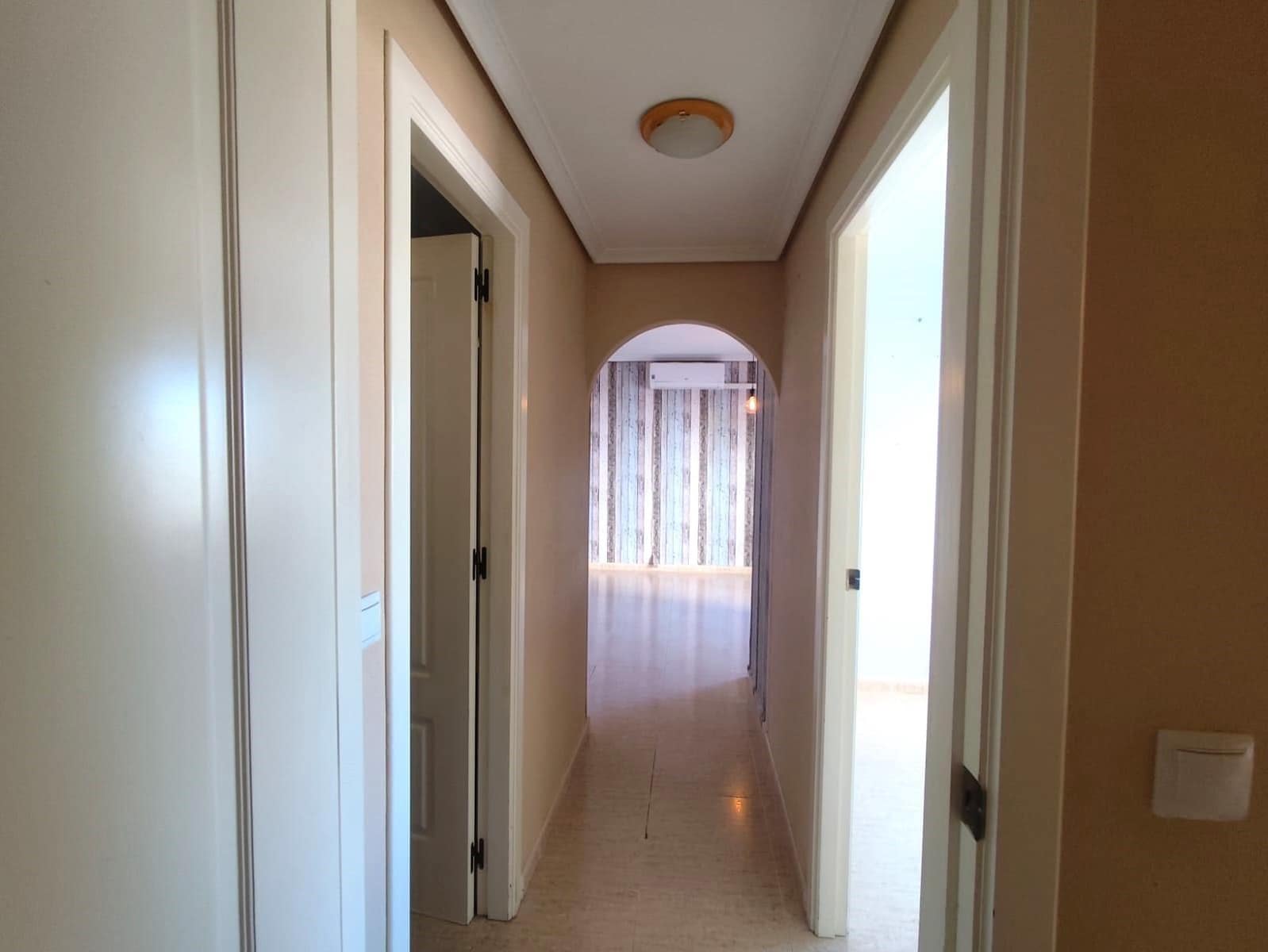 2 Zimmer Apartment zu verkaufen in Torrevieja - 138.000 € (Ref: 9619656)