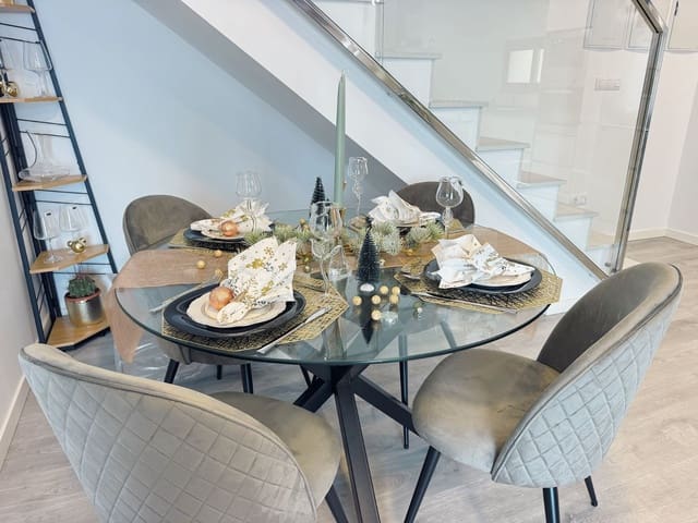 2 sypialnia Penthouse na sprzedaż w Villamartin, Orihuela - 338 800 € (Ref: 9619661)