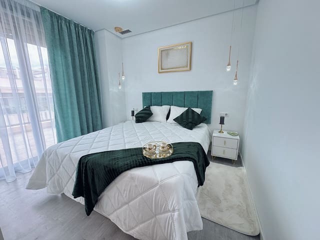 2 sypialnia Penthouse na sprzedaż w Villamartin, Orihuela - 338 800 € (Ref: 9619661)