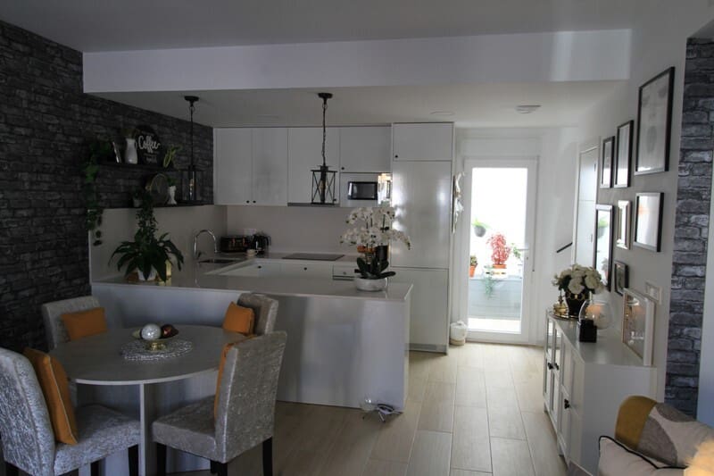 Casa de 3 habitaciones en Avileses en venta - 259.000 € (Ref: 9619665)