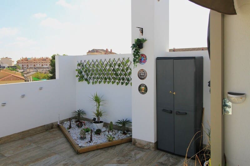 Casa de 3 habitaciones en Avileses en venta - 259.000 € (Ref: 9619665)