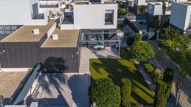 3 sypialnia Willa na sprzedaż w Algorfa z basenem - 349 900 € (Ref: 9626016)