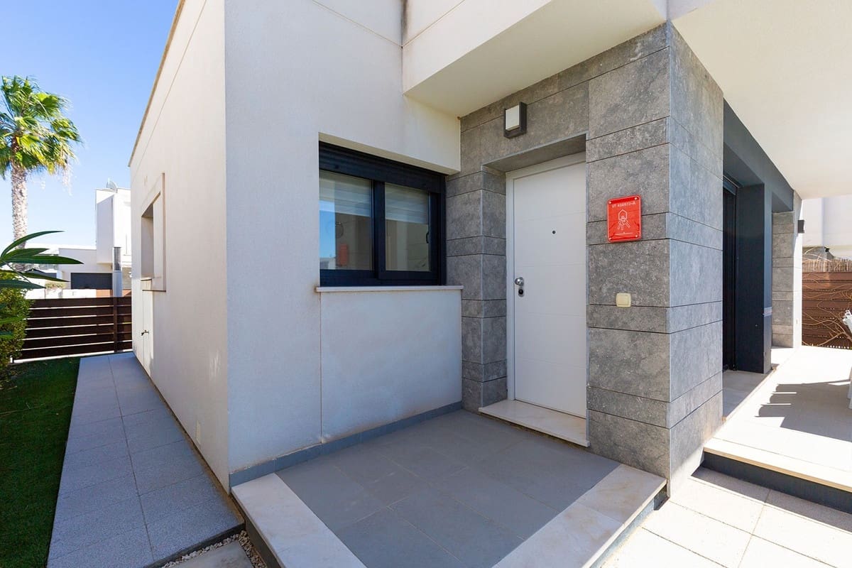 3 sovrum Villa till salu i Orihuela med pool - 379 000 € (Ref: 9626017)