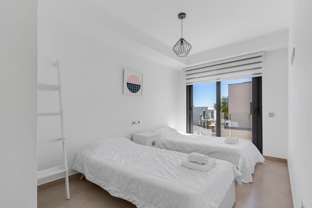 3 sovrum Villa till salu i Orihuela med pool - 379 000 € (Ref: 9626017)