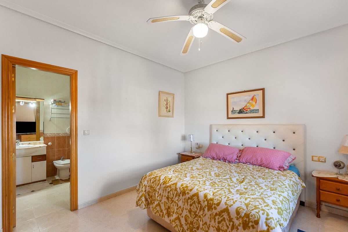 3 slaapkamer Villa te koop in Bigastro met garage - € 249.900 (Ref: 9626018)