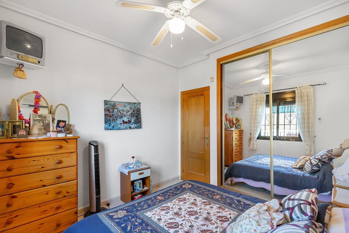 3 slaapkamer Villa te koop in Bigastro met garage - € 249.900 (Ref: 9626018)