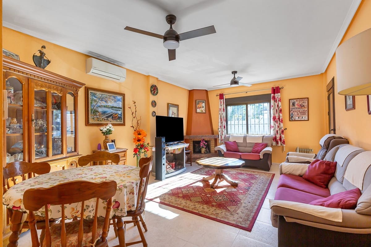 3 slaapkamer Villa te koop in Bigastro met garage - € 249.900 (Ref: 9626018)