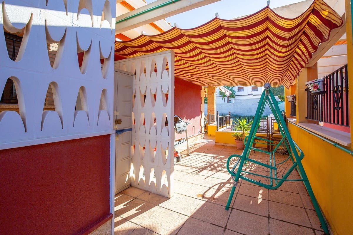 3 slaapkamer Villa te koop in Bigastro met garage - € 249.900 (Ref: 9626018)