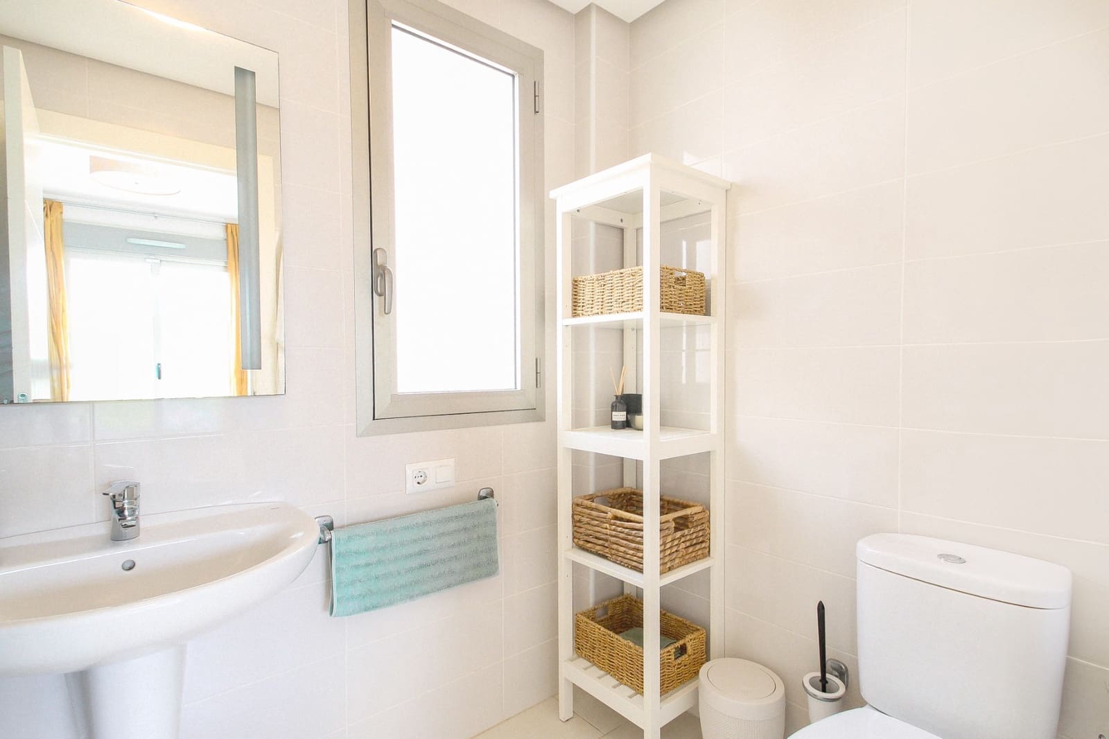 Casa de 2 habitaciones en Torrevieja en venta con piscina garaje - 339.000 € (Ref: 9626044)