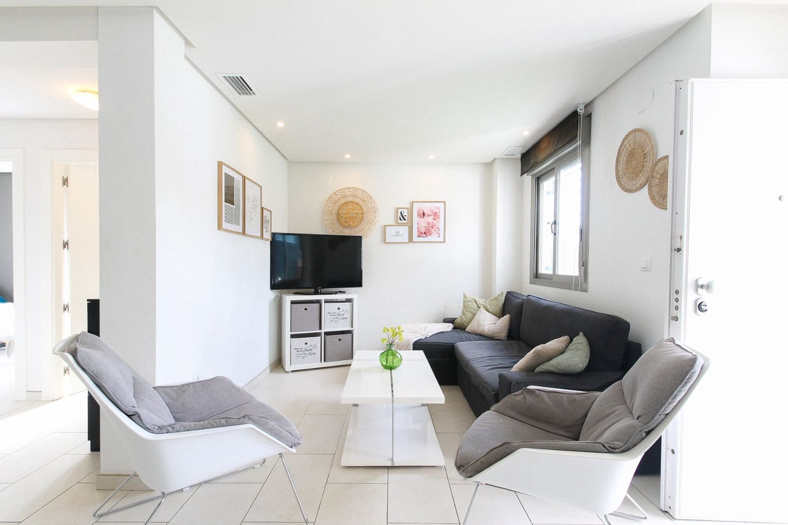 Casa de 2 habitaciones en Torrevieja en venta con piscina garaje - 339.000 € (Ref: 9626044)