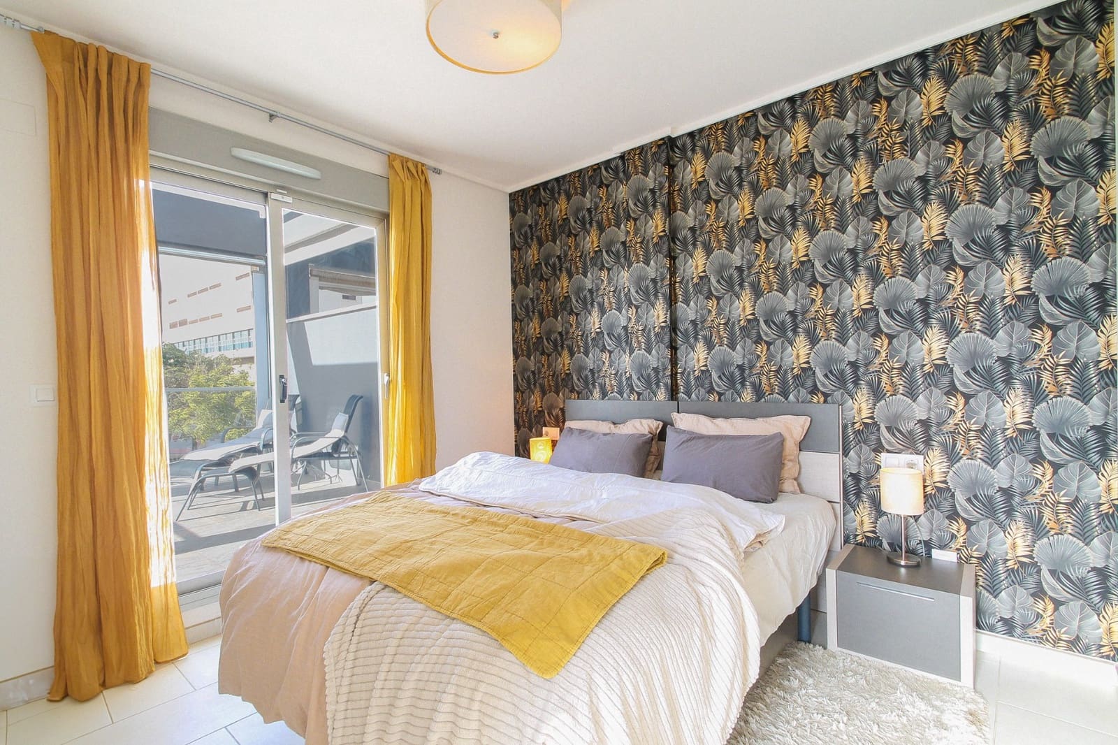 Casa de 2 habitaciones en Torrevieja en venta con piscina garaje - 339.000 € (Ref: 9626044)