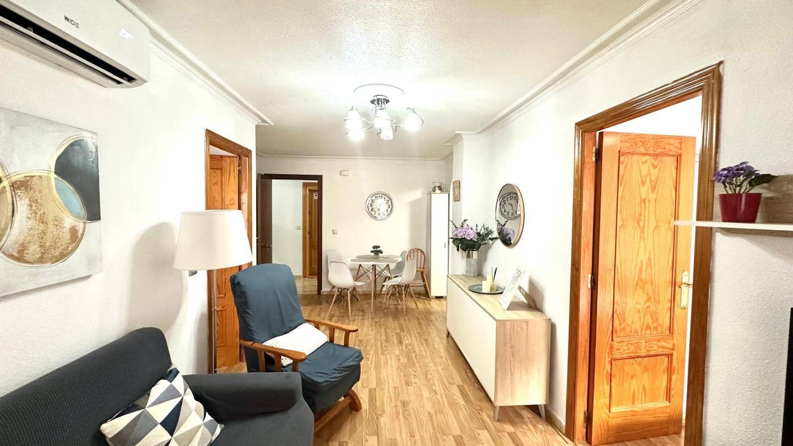 2 makuuhuone Huoneisto myytävänä paikassa Torrevieja - 169 900 € (Ref: 9639668)